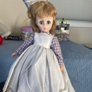 Madame Alexander Doll Little Women "Meg" 1323 12'